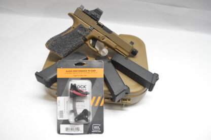 USED Glock 19X 9MM S/N CDUT878 W/BOX & 3-Mags
