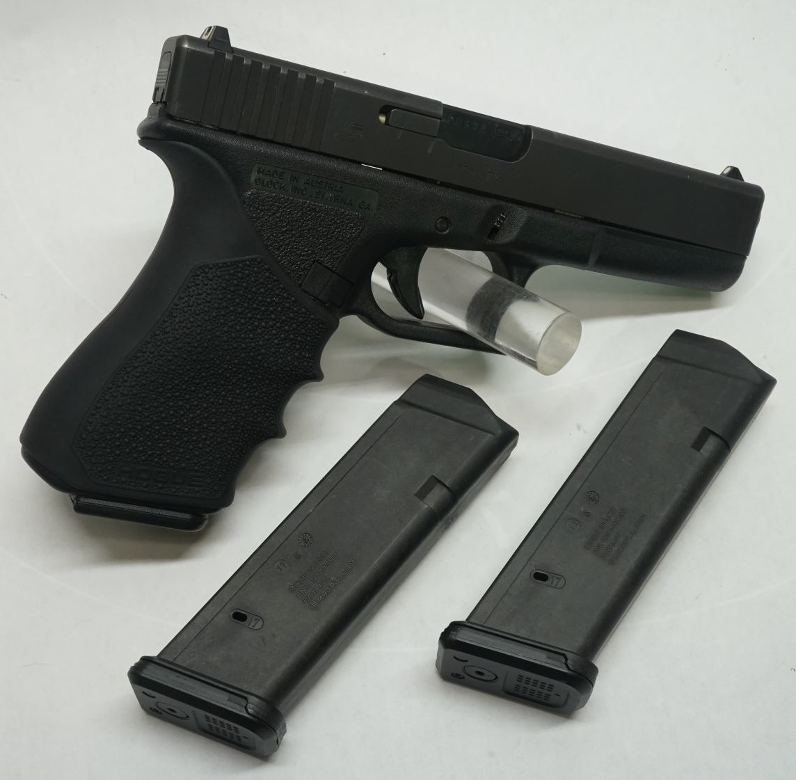 USED Glock (Gen 2) 17 9MM S/N APM574US 3-Mags NO BOX