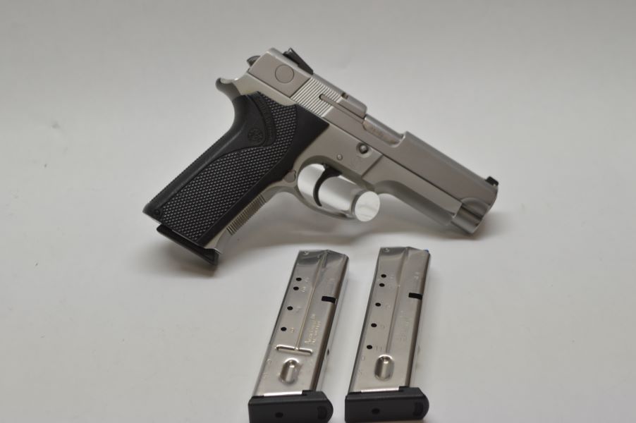 USED S&W 4043 40S&W S/N VDL8005 1-Mag NO BOX